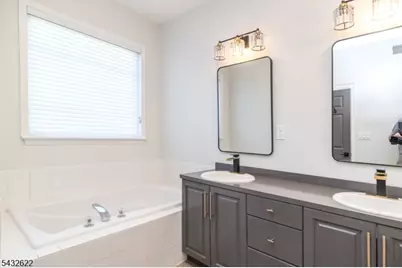 6 Weybourne Ln, White Township, NJ 07823 - Photo 26