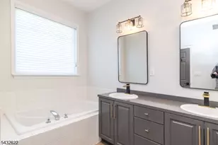 6 Weybourne Ln, White Township, NJ 07823 - Photo 26
