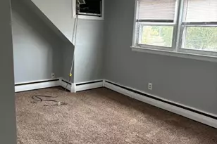 38 Rudolph Ave, Elmwood Park, NJ 07407 - Photo 4