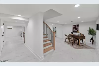 104 Highview Dr, Clifton, NJ 07013 - Photo 34