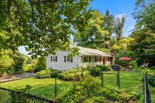 75 E Mountain Rd, Hillsborough Township, NJ 08844 - Photo 30