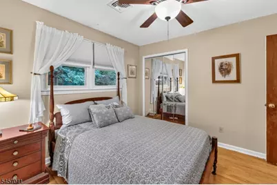 75 E Mountain Rd, Hillsborough Township, NJ 08844 - Photo 18