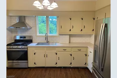 20 Church St, High Bridge, NJ 08829 - Photo 2