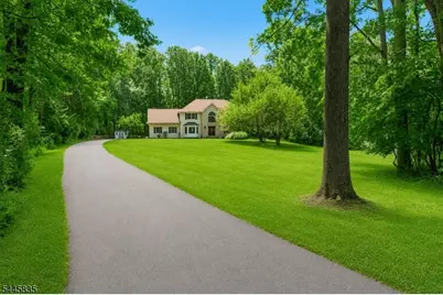 19 Woodfield Rd, Green Township, NJ 07821 - Photo 2