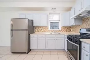 613 Ridge Rd, Lyndhurst Township, NJ 07071 - Photo 8