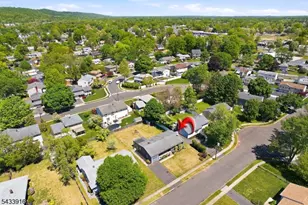 154 Mulberry Ln, Middlesex, NJ 08846 - Photo 4