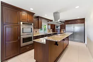 154 Mulberry Ln, Middlesex, NJ 08846 - Photo 8