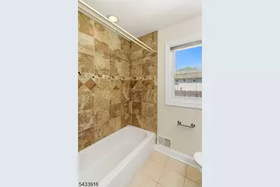 154 Mulberry Ln, Middlesex, NJ 08846 - Photo 18