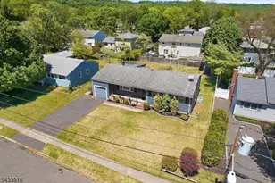 154 Mulberry Ln, Middlesex, NJ 08846 - Photo 6
