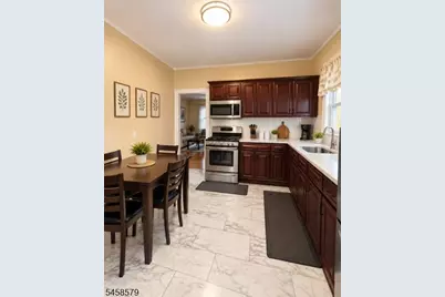 196 Amherst St #2, East Orange, NJ 07018 - Photo 4