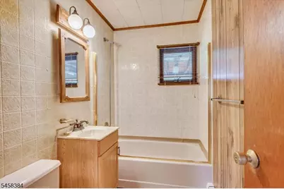 1041 Richard Blvd, Rahway, NJ 07065 - Photo 14