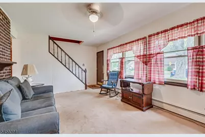 1041 Richard Blvd, Rahway, NJ 07065 - Photo 6