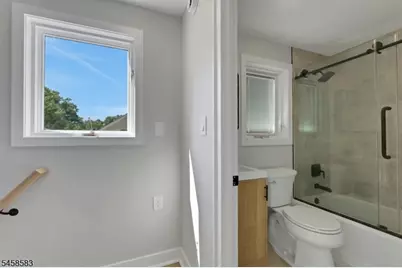 405 Terhune Ave, Paramus, NJ 07652 - Photo 12