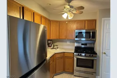 96 Crestview Lane #96, Mount Arlington, NJ 07856 - Photo 2