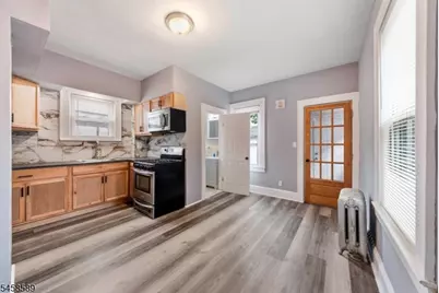 317 Mitchell Ave, Linden, NJ 07036 - Photo 8