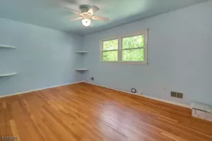 15 Camelot Way, Parsippany, NJ 07054 - Photo 32