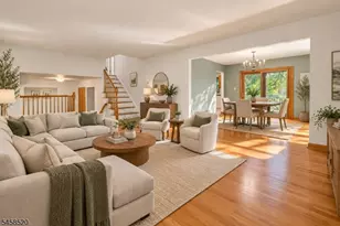 15 Camelot Way, Parsippany, NJ 07054 - Photo 10