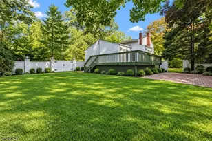 15 Camelot Way, Parsippany, NJ 07054 - Photo 38
