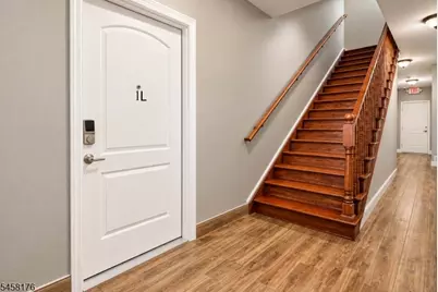 47 Campbell Ave #1L, Hackensack, NJ 07601 - Photo 2