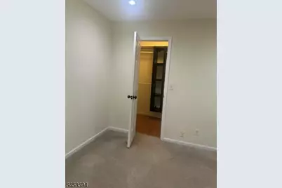 113 Saratoga Sq, Wayne, NJ 07470 - Photo 14