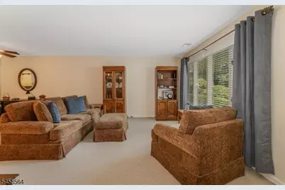 25 Augusta Dr, Clinton Township, NJ 08801 - Photo 14