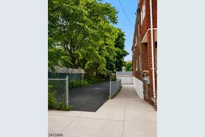 854 229th Street, Woodbridge Township, NJ 10466 - Photo 2