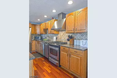 344 Paterson Plank Rd, Jersey City, NJ 07307 - Photo 20