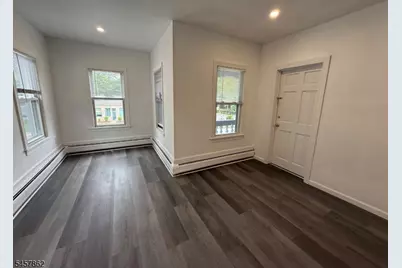 250 Paterson Ave #1, Little Falls Township, NJ 07424 - Photo 4