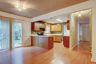 8 Forden Ct, Sayreville Boro, NJ 08872 - Photo 14