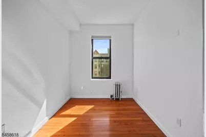 756 Brady #609, New York, NJ 10462 - Photo 16