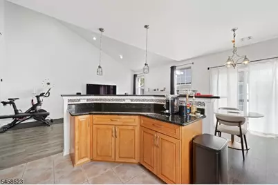 1 Barrister St, Clifton, NJ 07013 - Photo 8