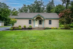 122 Cortelyous Ln, Franklin Township, NJ 08873 - Photo 1