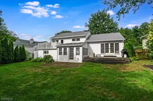 119 Squire Hill Rd, Montclair, NJ 07043 - Photo 28
