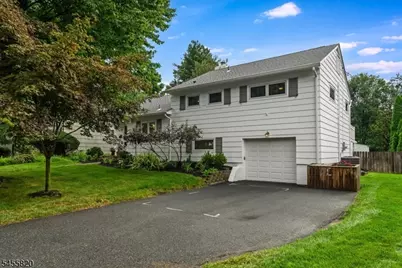 119 Squire Hill Rd, Montclair, NJ 07043 - Photo 2