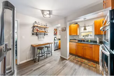 719 Locust St, Roselle Park, NJ 07204 - Photo 24