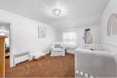 719 Locust St, Roselle Park, NJ 07204 - Photo 14