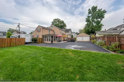 719 Locust St, Roselle Park, NJ 07204 - Photo 2