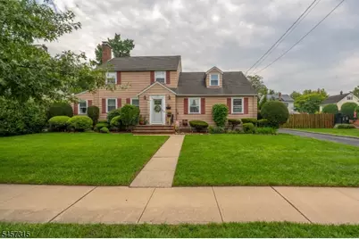 719 Locust St, Roselle Park, NJ 07204 - Photo 1