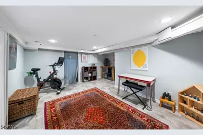 719 Locust St, Roselle Park, NJ 07204 - Photo 30