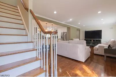 10 Evelyn Ter, Wayne, NJ 07470 - Photo 2
