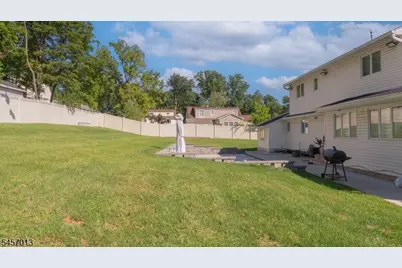 10 Evelyn Ter, Wayne, NJ 07470 - Photo 36