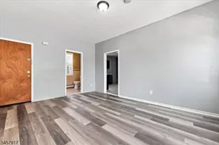 293 Ogden St, Orange, NJ 07050 - Photo 8