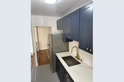 19-31 Lyons Ave #412, Newark, NJ 07112 - Photo 4