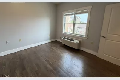 105 Broad Street #205, Newark, NJ 07104 - Photo 18