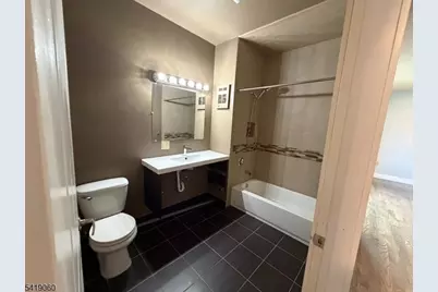 105 Broad Street #205, Newark, NJ 07104 - Photo 8
