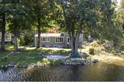 915 Plymouth Lake Dr, Stillwater, NJ 07860 - Photo 32