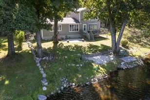 915 Plymouth Lake Dr, Stillwater, NJ 07860 - Photo 1