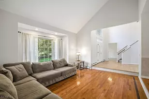 30 Carriage House Rd, Sparta Township, NJ 07871 - Photo 6