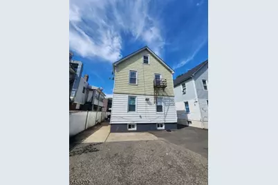 668 Clarkson Ave #4, Elizabeth, NJ 07202 - Photo 2