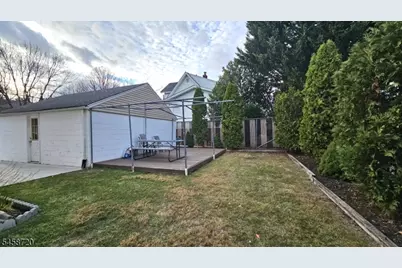 106 Burnside Ave, Cranford Township, NJ 07016 - Photo 12